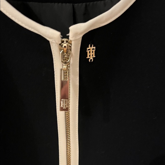 Tommy Hilfiger Navy Blazer with White Trim - Picture 4 of 8